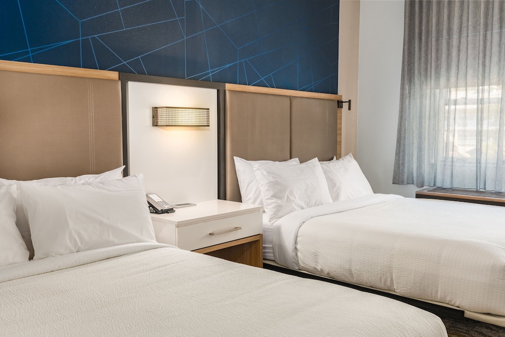 Hotel 44 North Freeport Brunswick 11/41