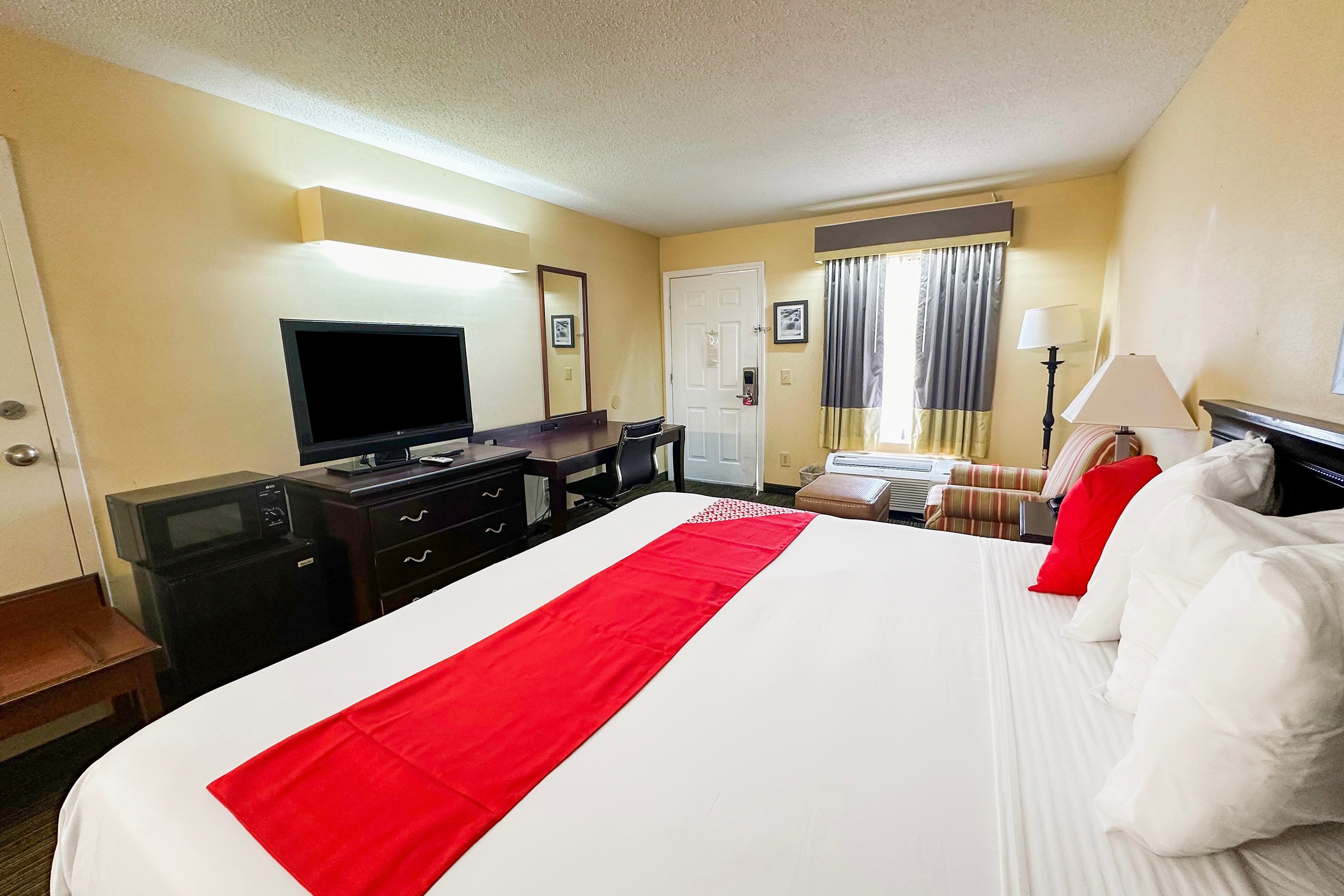 Bonita Lakes Inn by Capital O Meridian I20 30/68