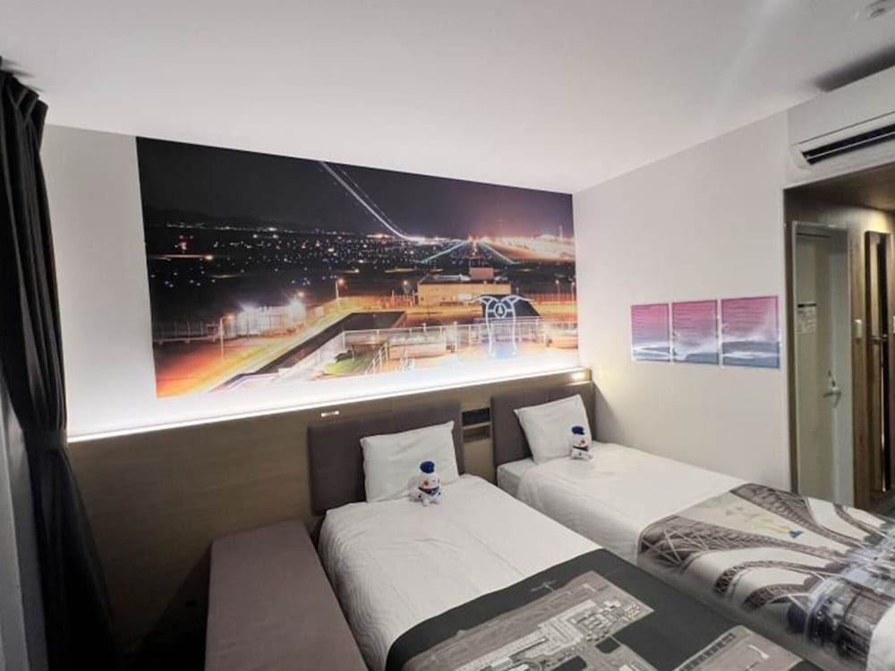 Henn Na Resort And Spa Kansai Airport 24/71