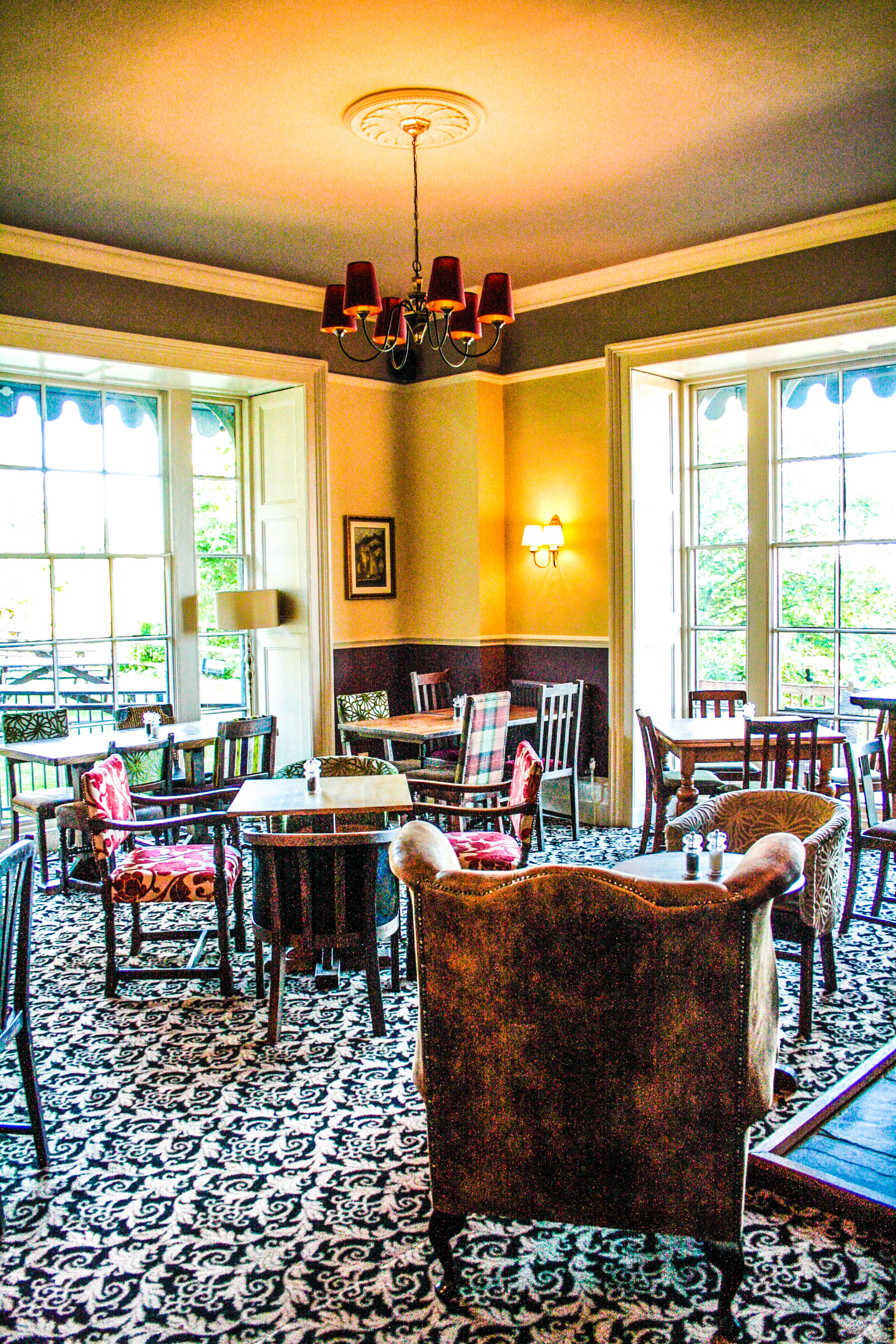 Royal Hotel 25/34
