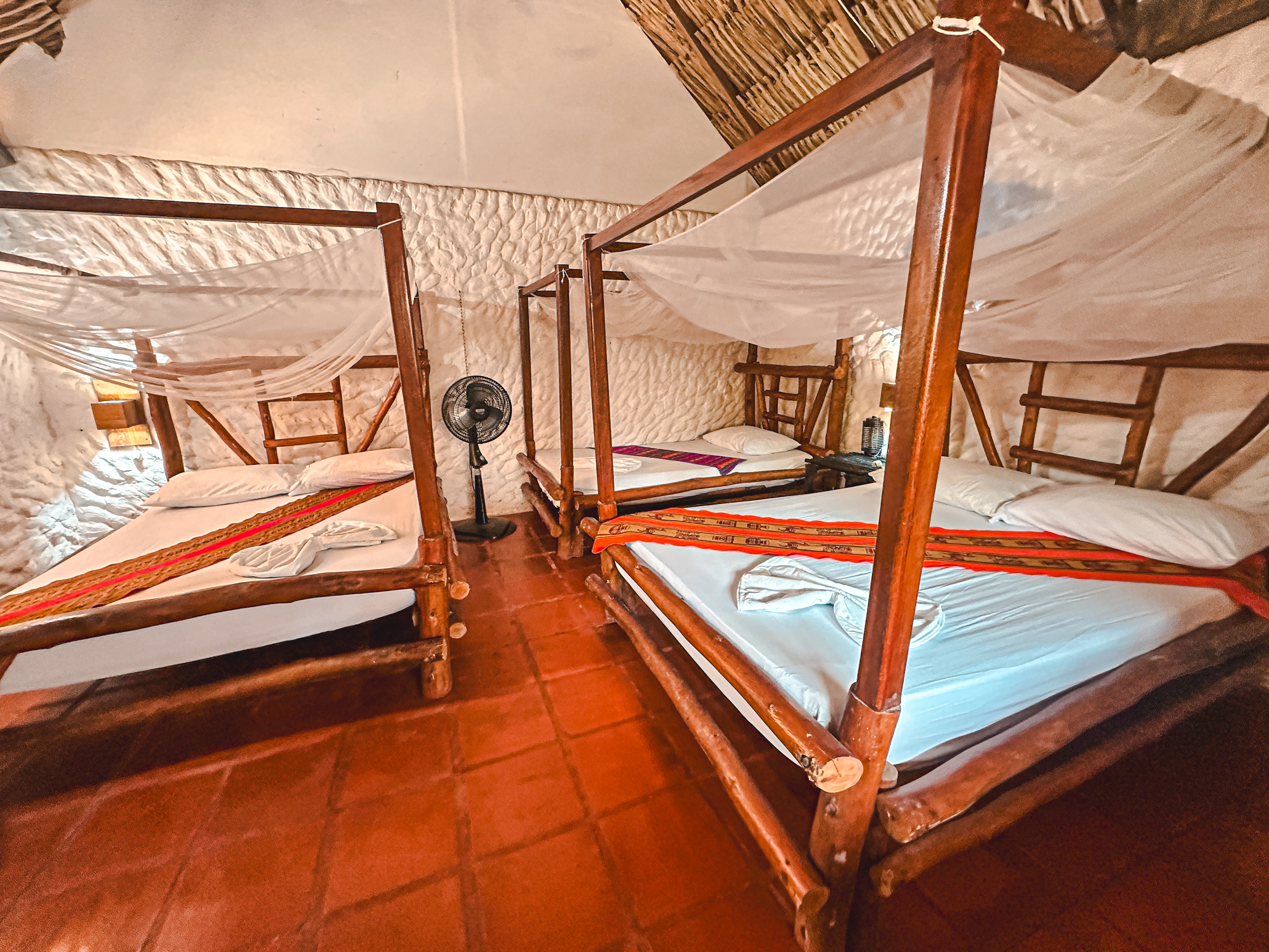 Praba Hostel 13/28