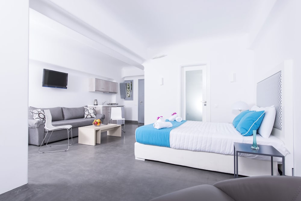 Blue Waves Hotel 24/70