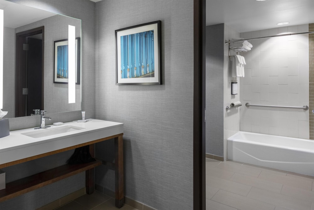 Hyatt Place Athens Downtown 62/62