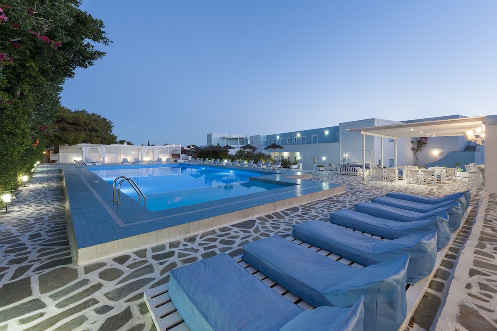 Narges Hotel 25/50