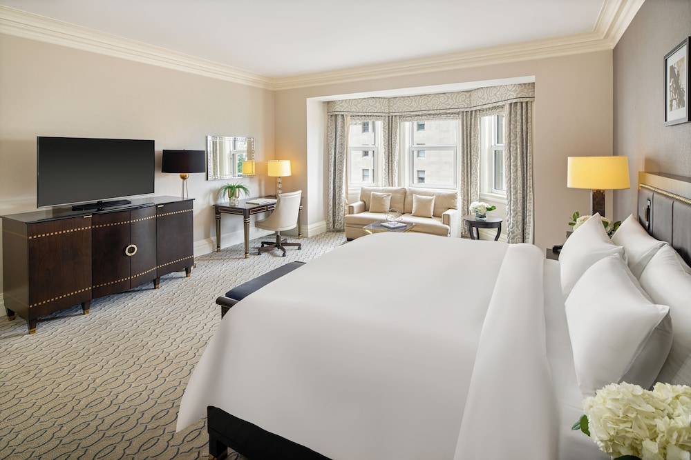 Fairmont Chateau Laurier Gold Experience 6/24