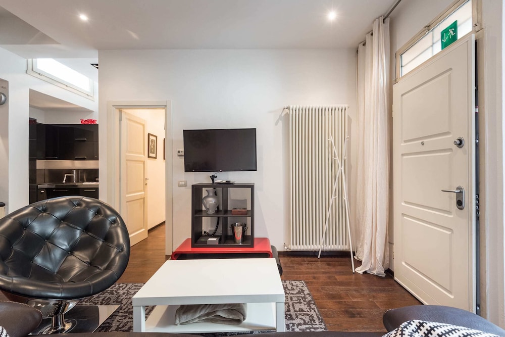Art Gallery Apartment in Florence 22/33