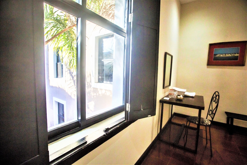 Hotel Merida 54/70