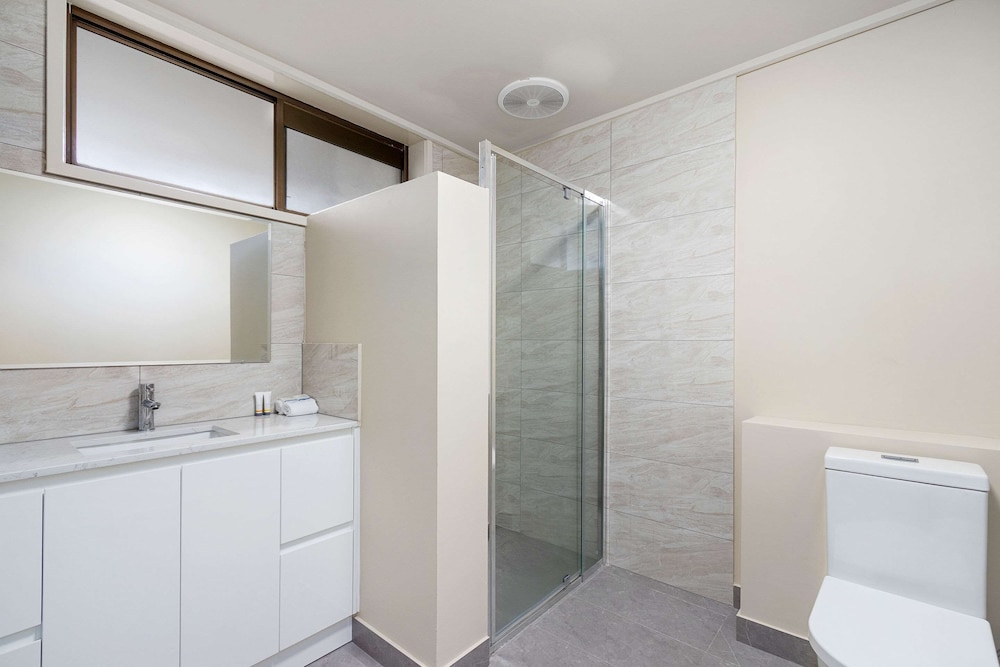 1 BEDROOM, APARTMENT, TWIN BEDS