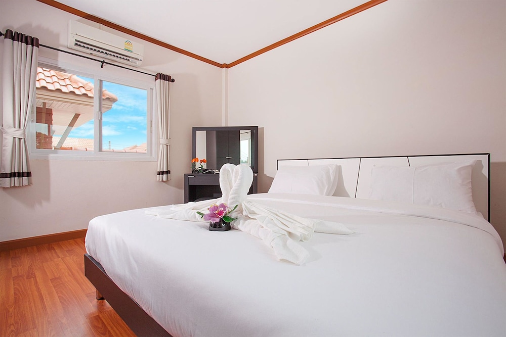 Baan Thai Lanna Pattaya 12/76