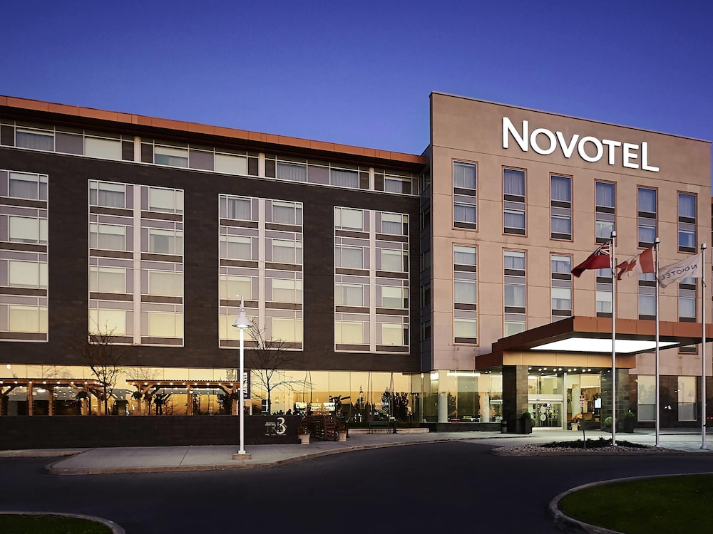 Novotel Toronto Vaughan 3/65