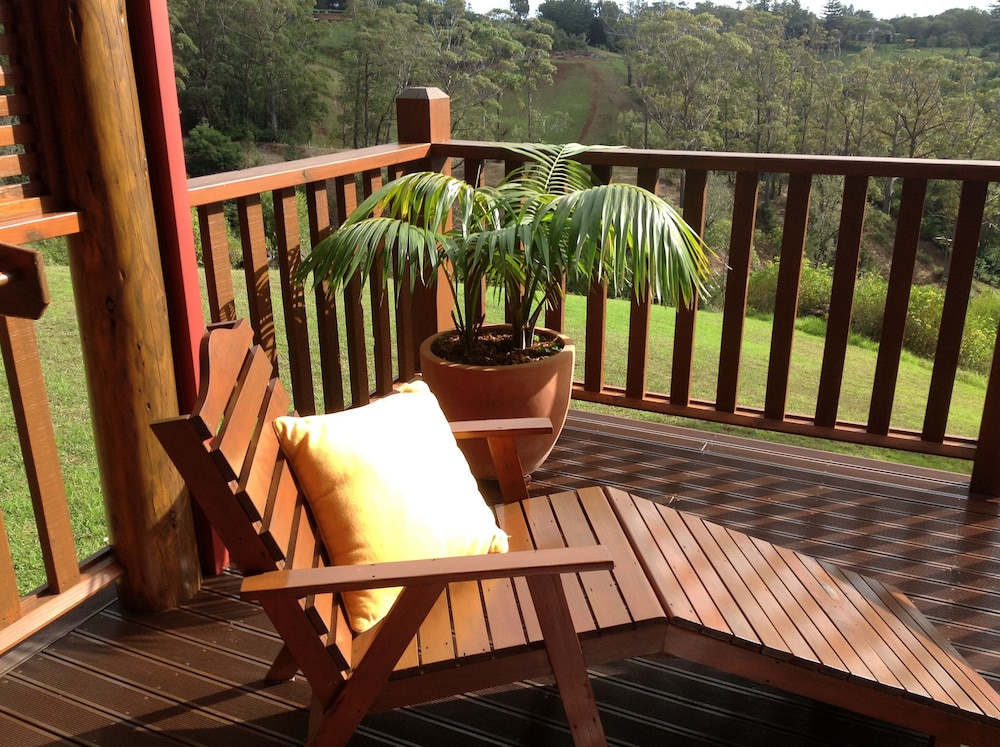 Jacaranda Park Holiday Cottages 5/12