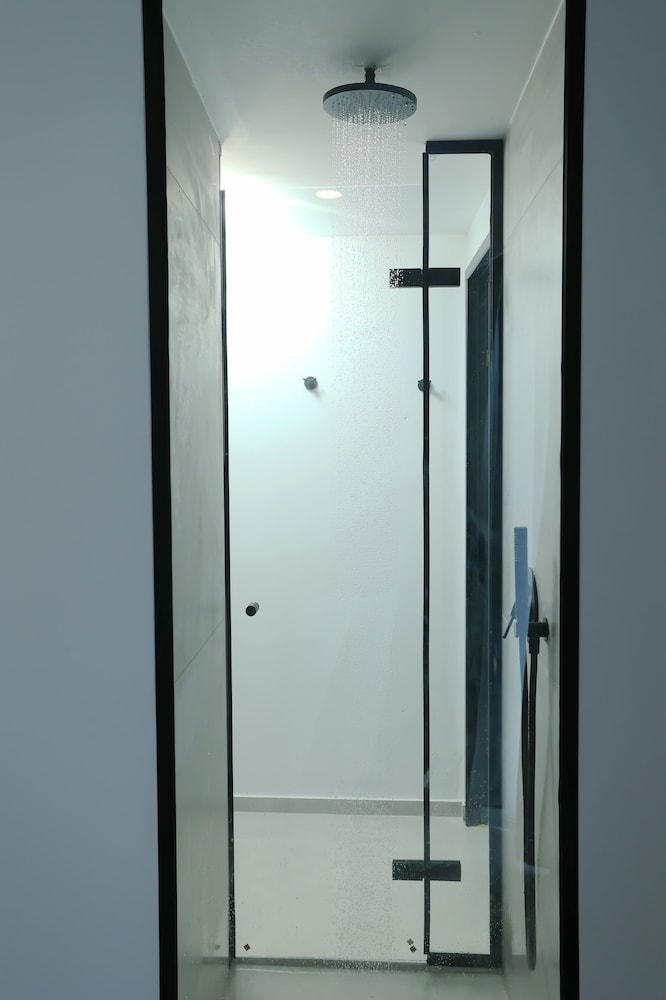 Yianna Hotel 46/51