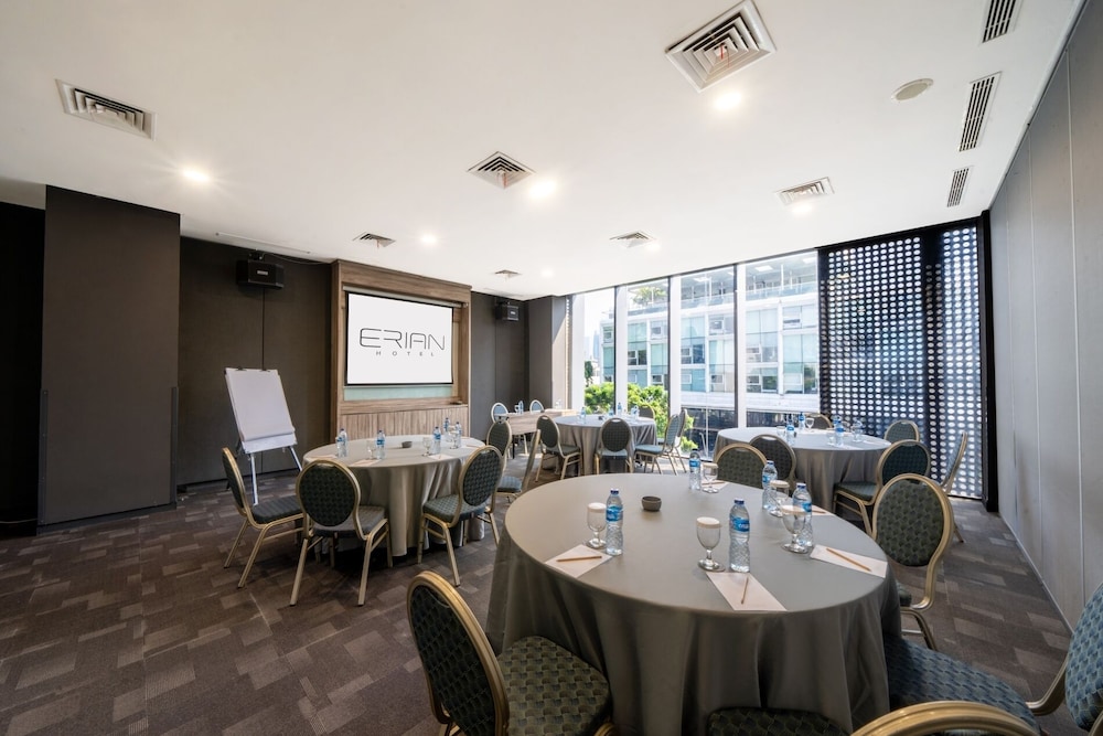 Erian Hotel 38/50