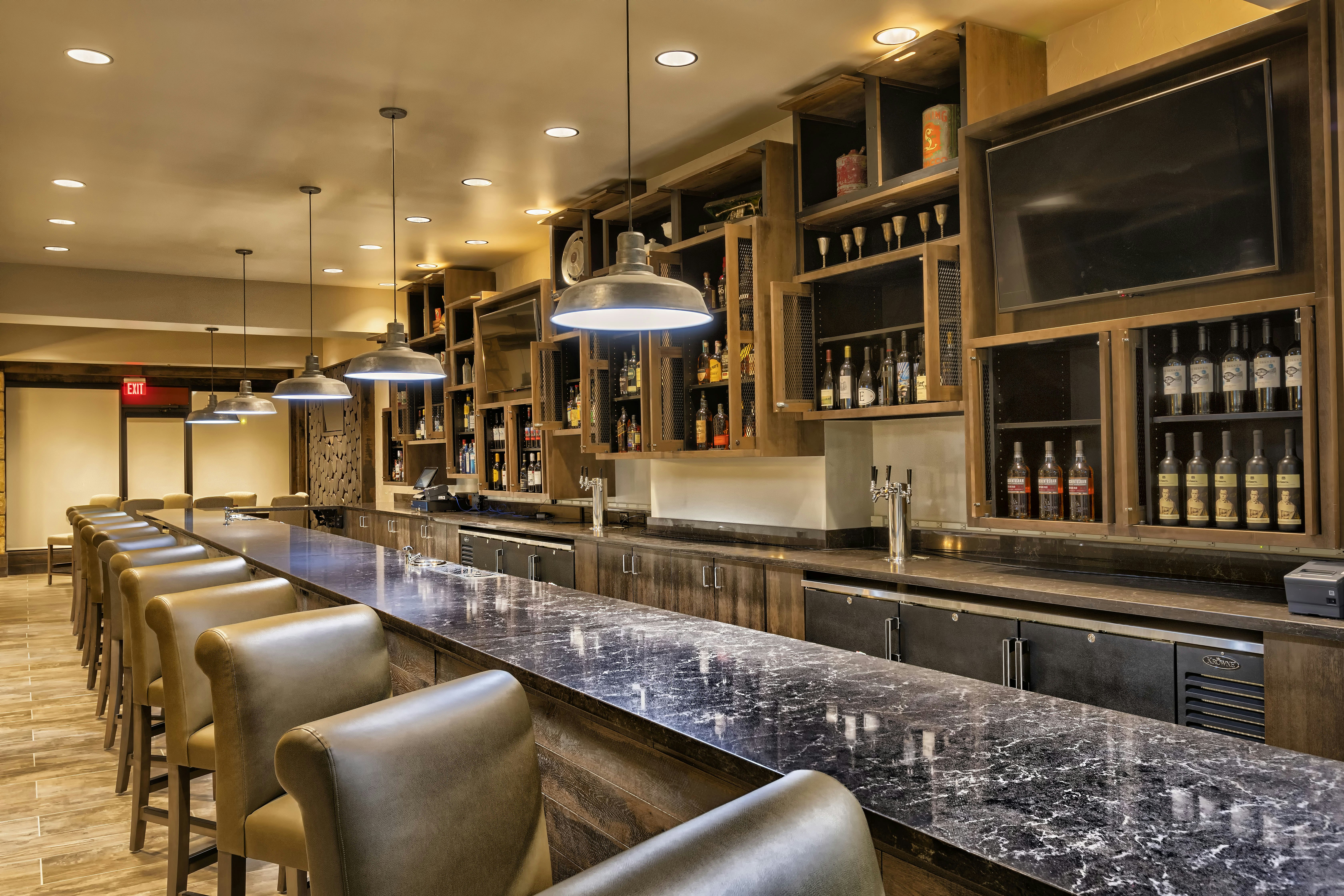 Embassy Suites by Hilton Tulsa I-44 34/46