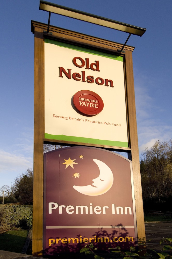 Premier Inn Stroud in STROUD
