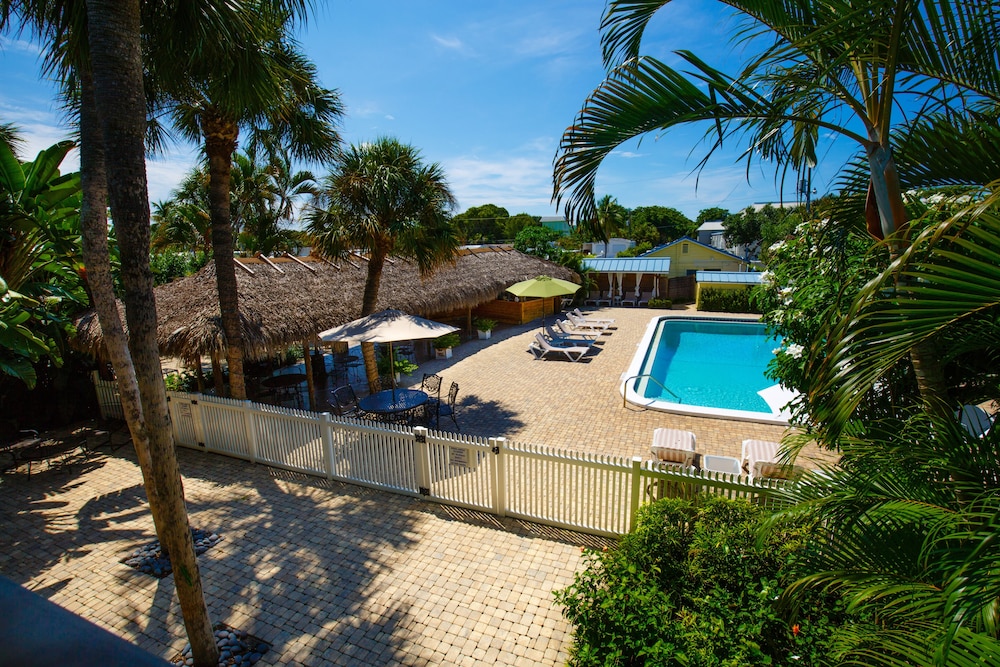 Naples Garden Inn 2/57