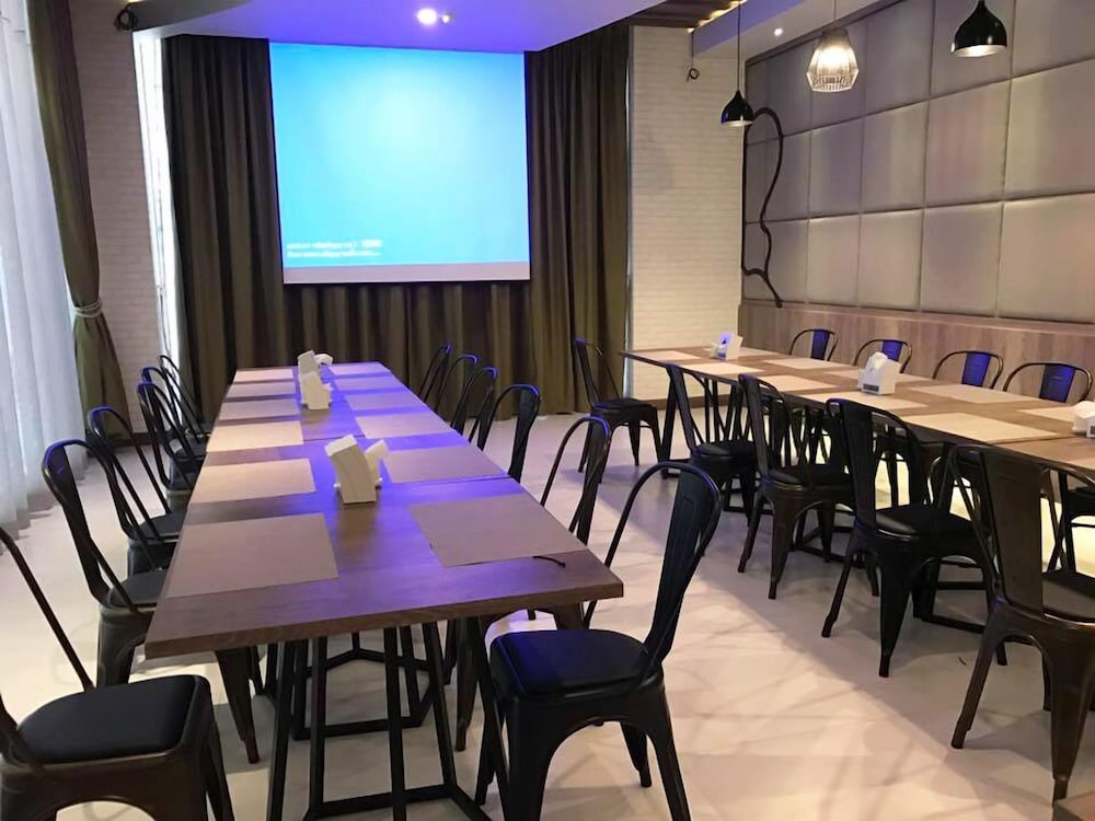 Levana Hotel 32/45