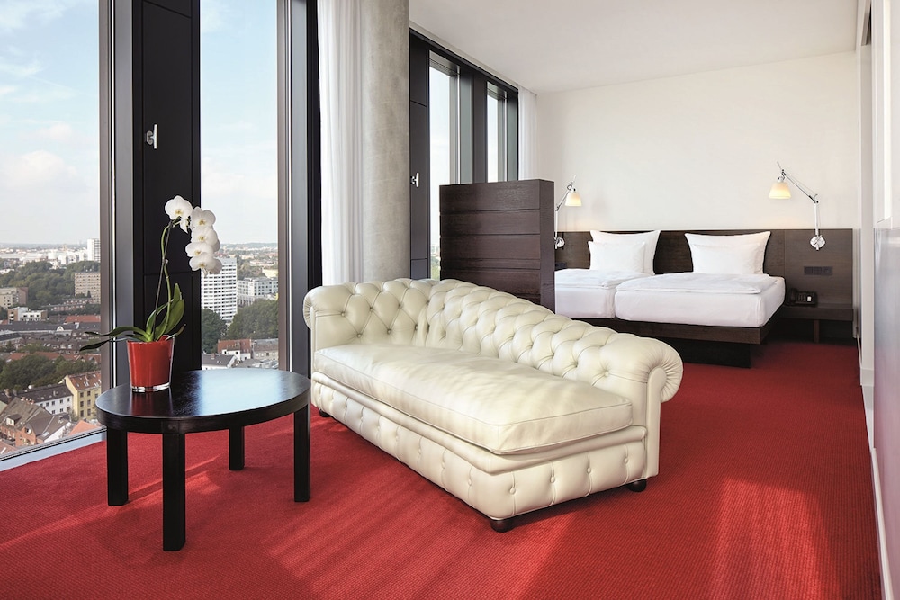 Empire Riverside Hotel 19/58