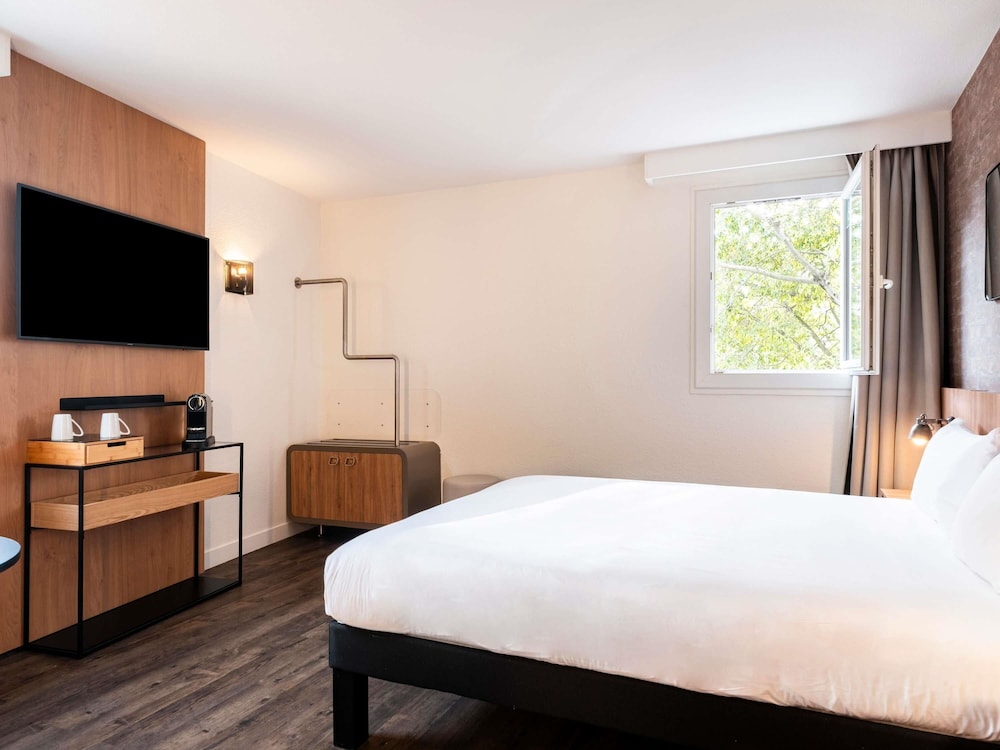 SUPERIOR, DOUBLE BED, ACCESSIBLE