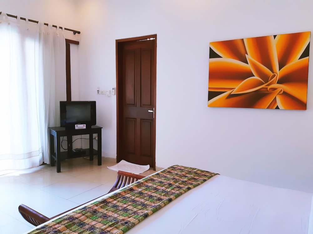 The Beach House Resort 24/70
