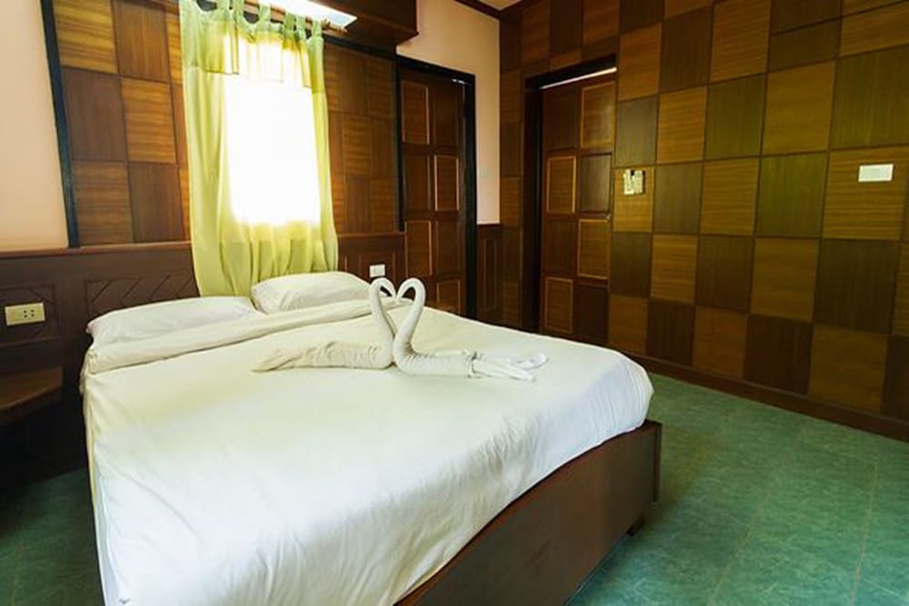 Rin Beach Resort 36/70