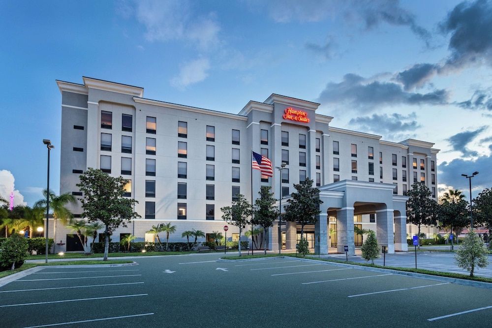 HAMPTON INN AND SUITES ORLANDO INTERNATIONAL DRIVE NORTH, FL photo5