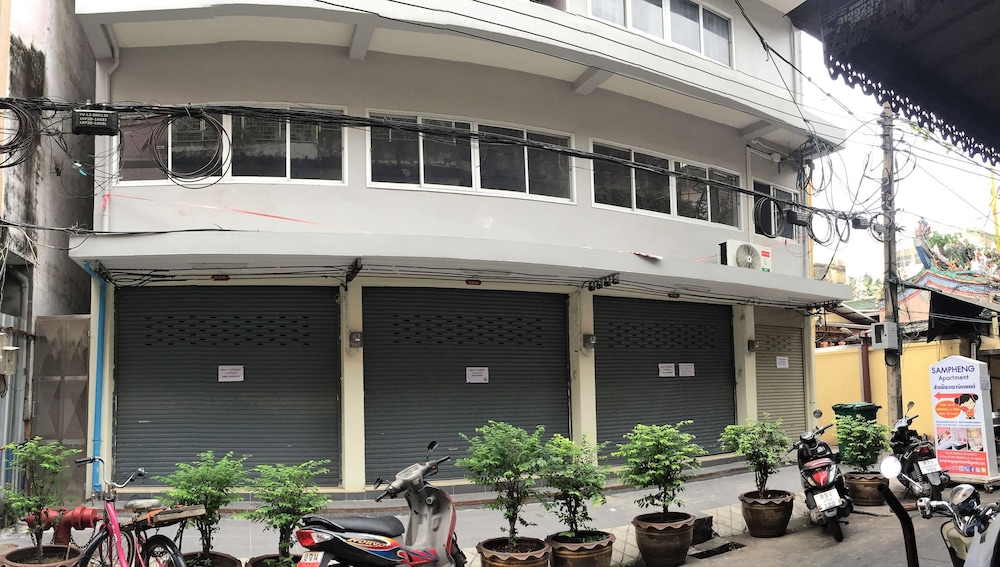 Sampheng Apartment 3/45