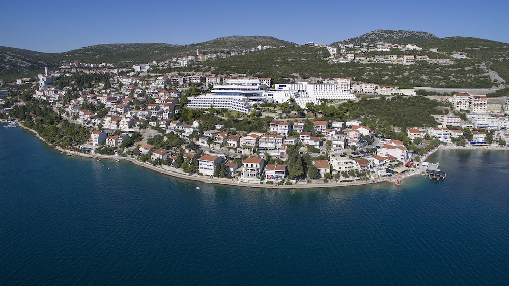 Grand Hotel Neum 36/40