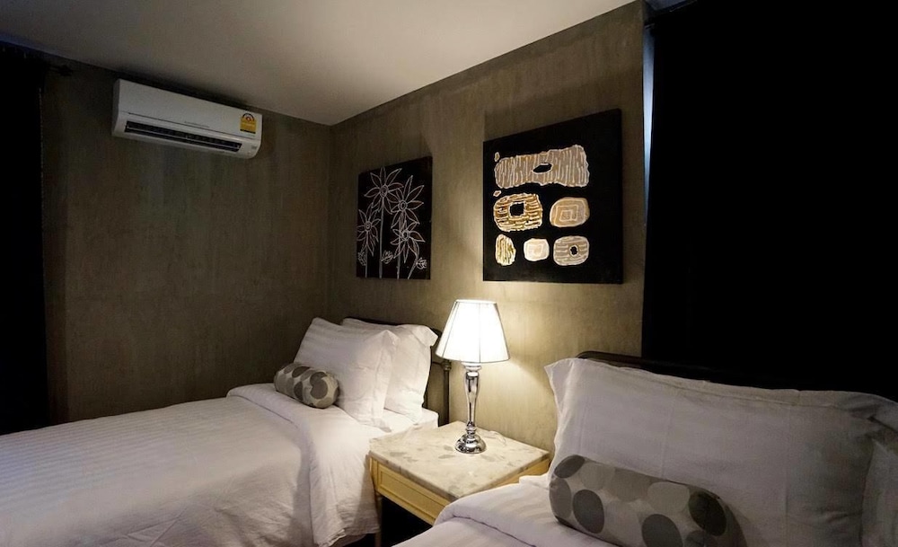House Of Passion Amphawa 15/50