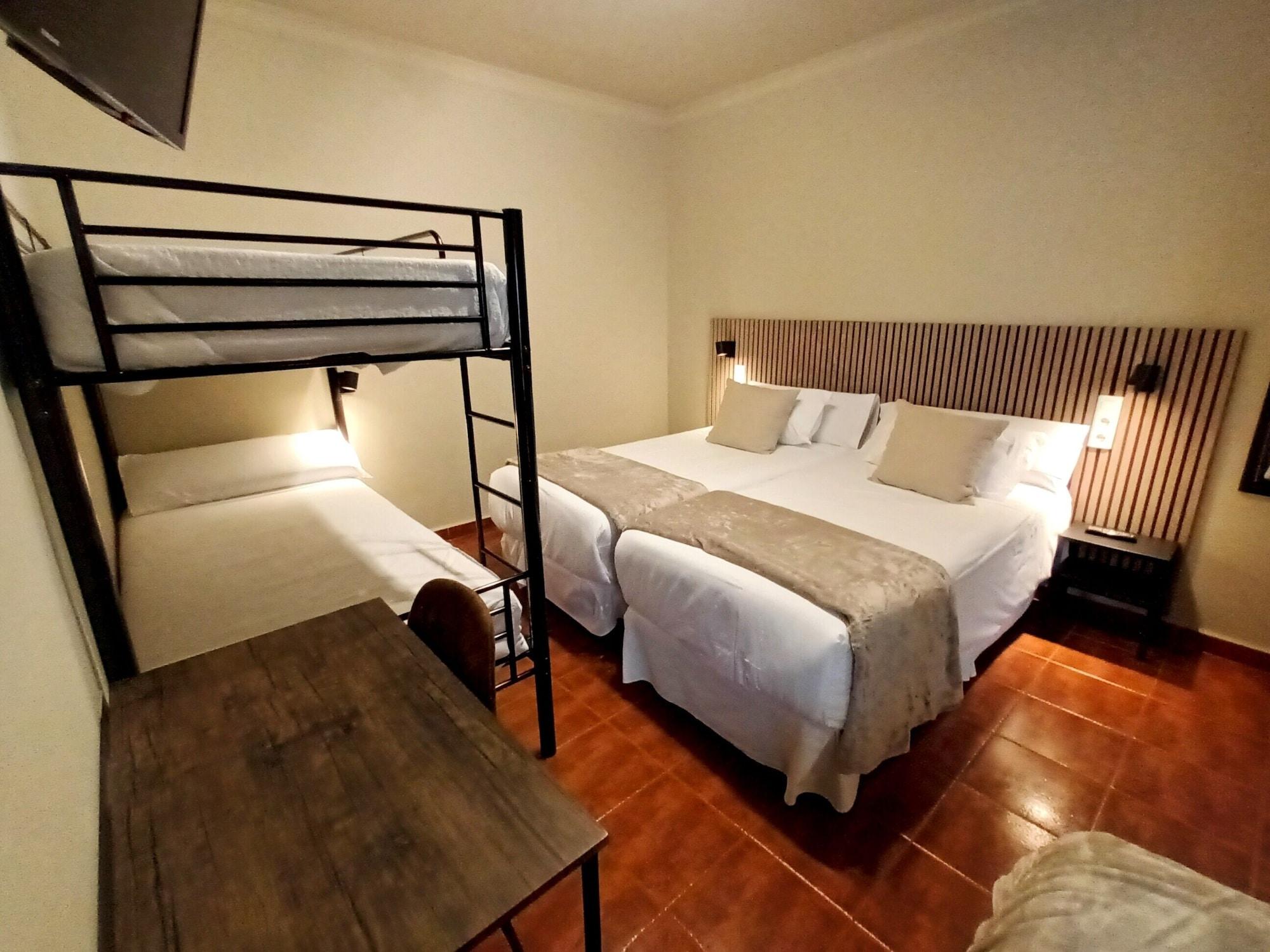 room, multiple beds