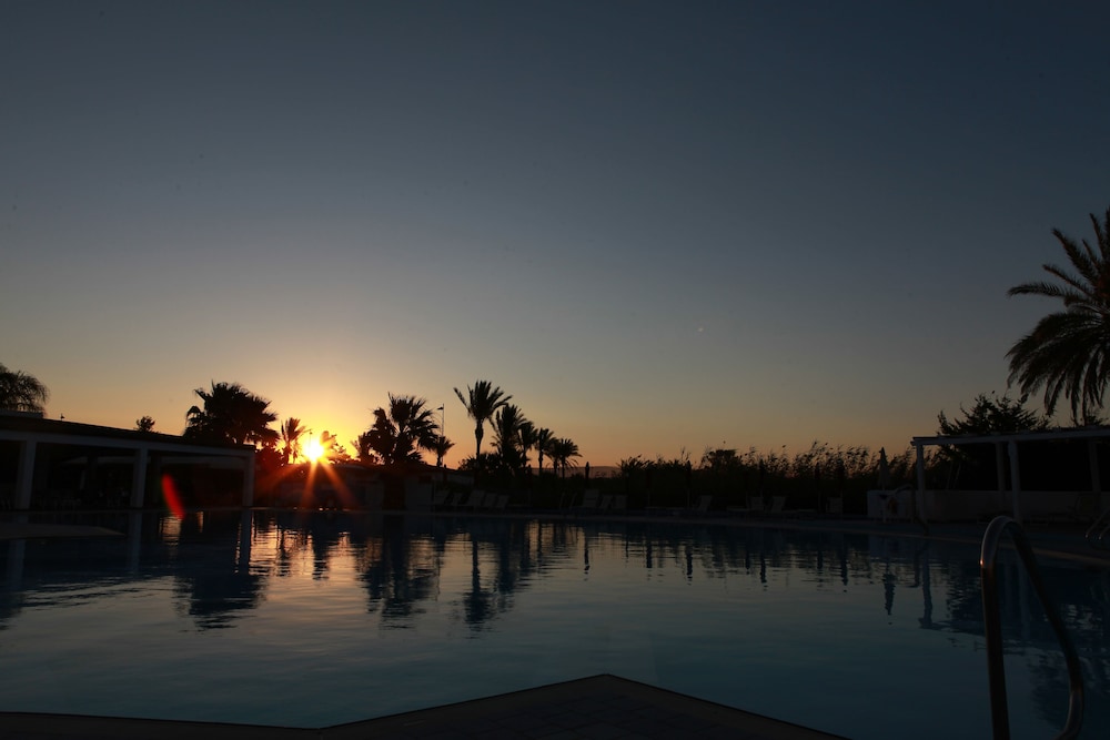 CLUB ESSE SELINUNTE BEACH 38/42