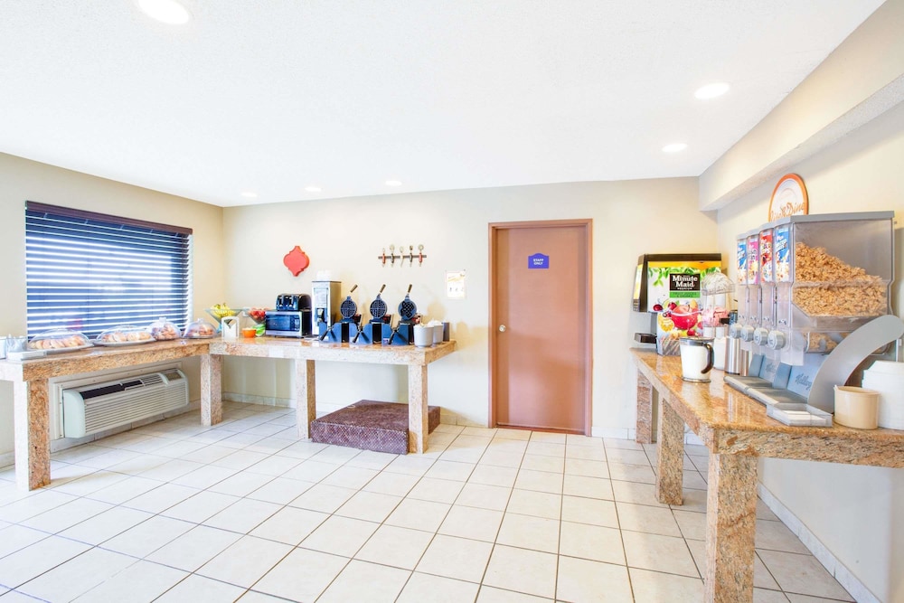Motel6 Corpus Christi, TX - North 10/59