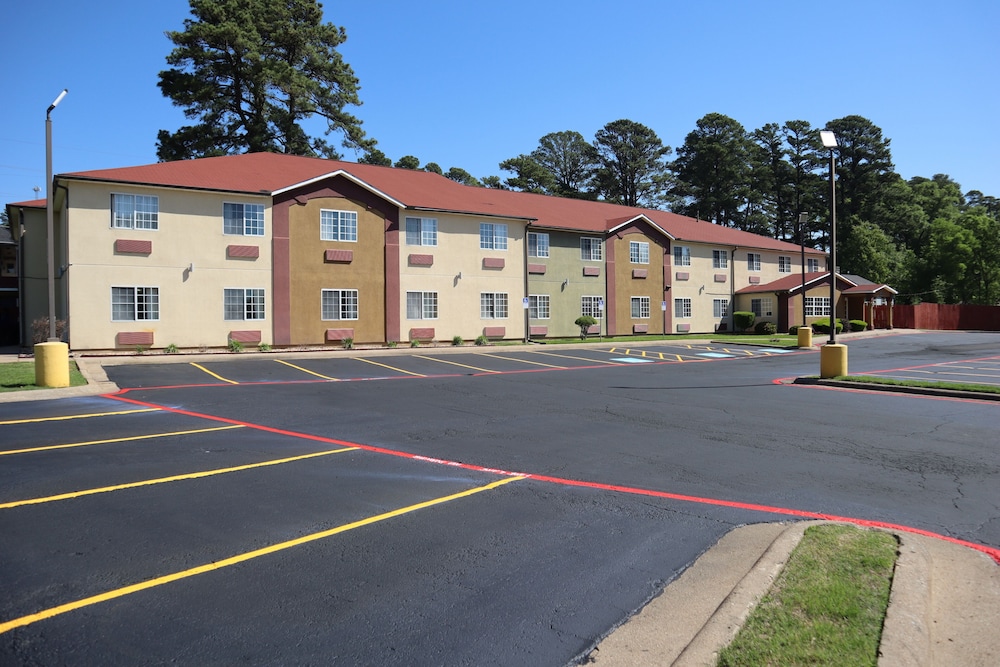 Hometown Inn Suites 45/51