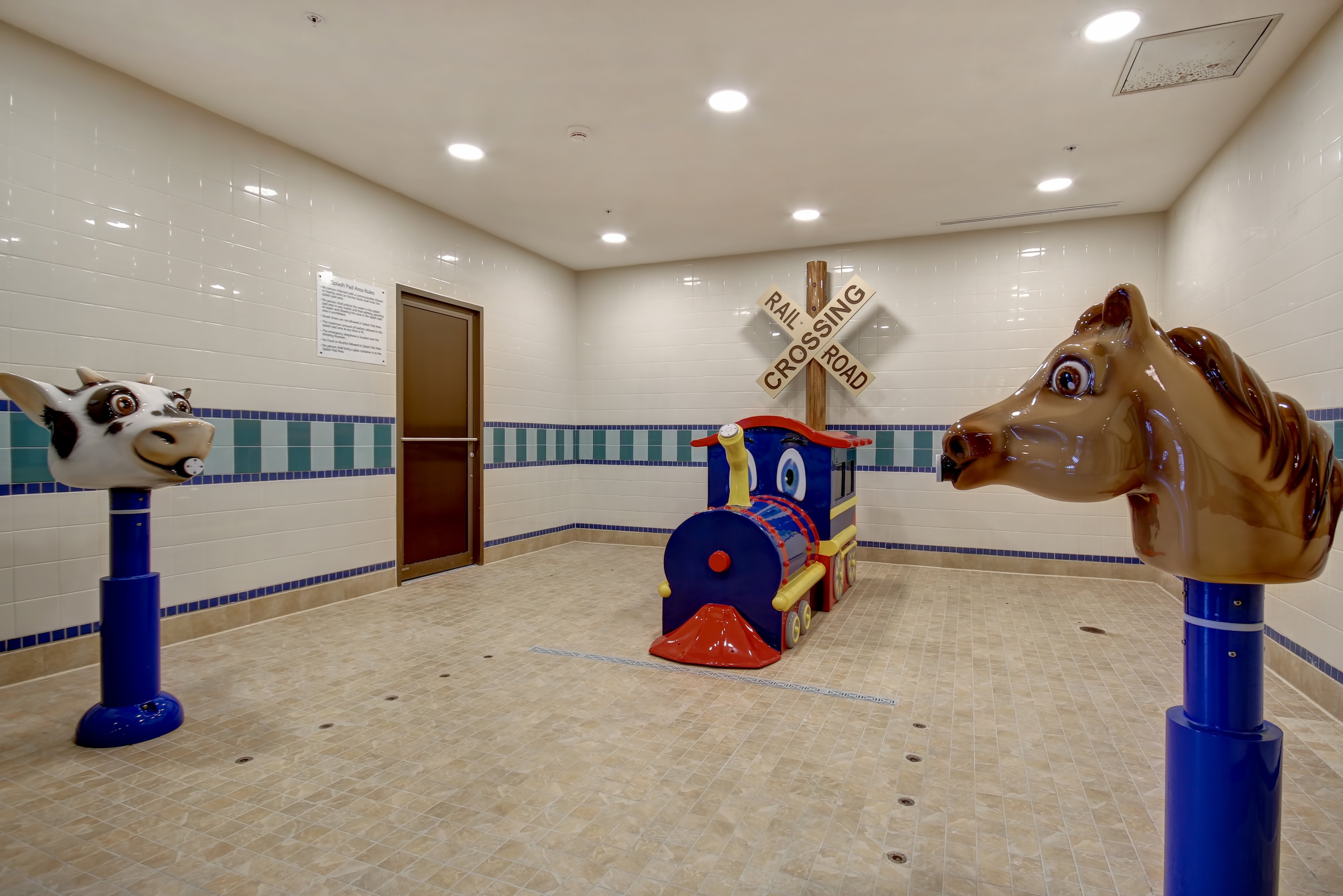 Holiday Inn Express Hotel Suites Waterloo St Jacobs 70/78