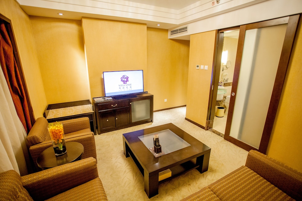 Sunworld Dynasty Hotel 24/45