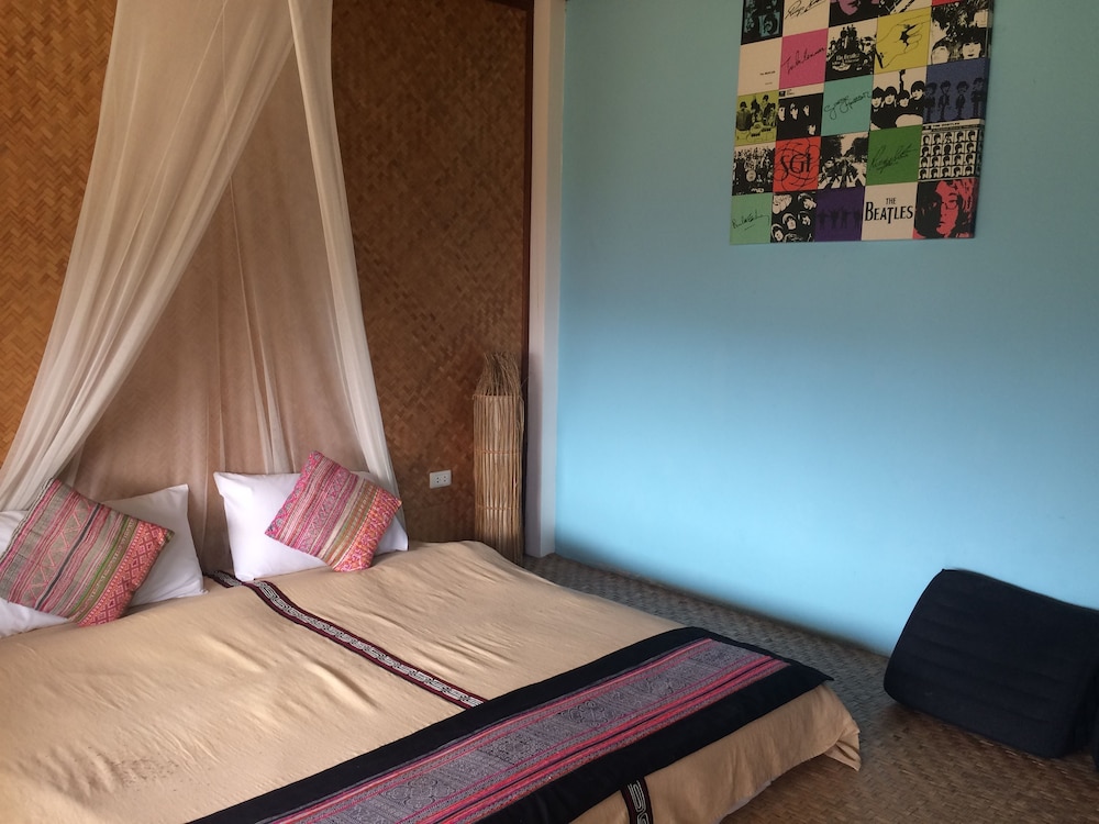 Him Naam Pai Resort 8/30