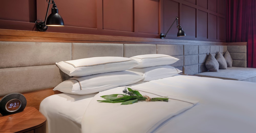 Melia Shanghai Parkside 34/57