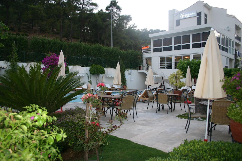 MARINA BOUTIQUE FETHIYE 31/50