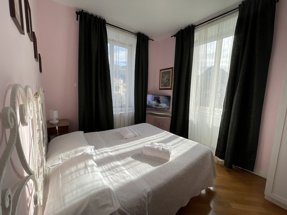 The Secret Garden Relais 19/66