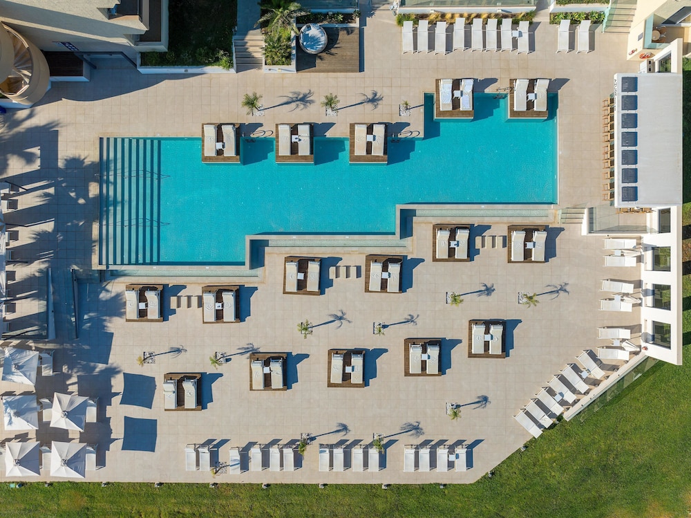 Sun Beach Resort 8/78