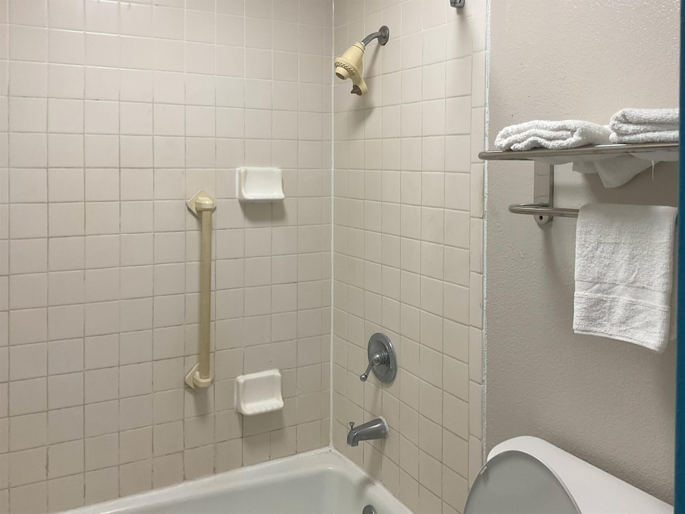 Hotel Baton Rouge Mid City 53/55