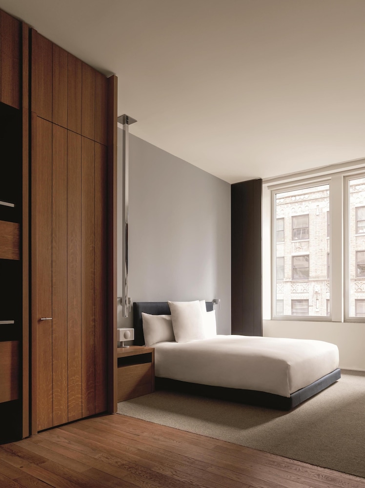 ANDAZ, SUITE, KING BED