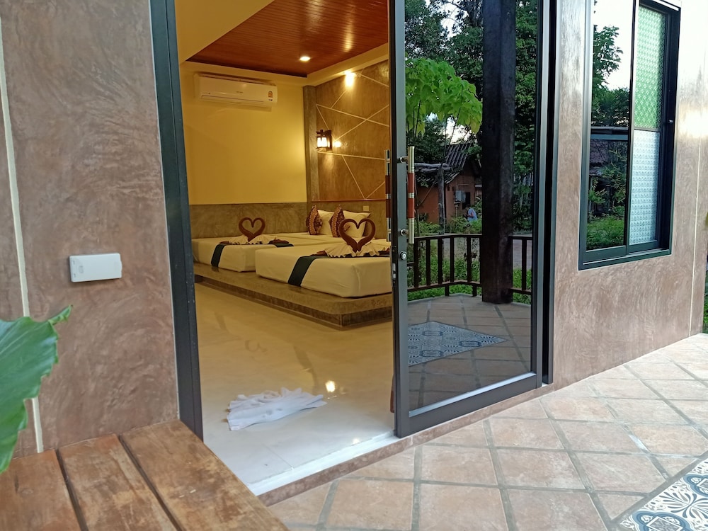 LANTA PEARL BEACH RESORT 19/78