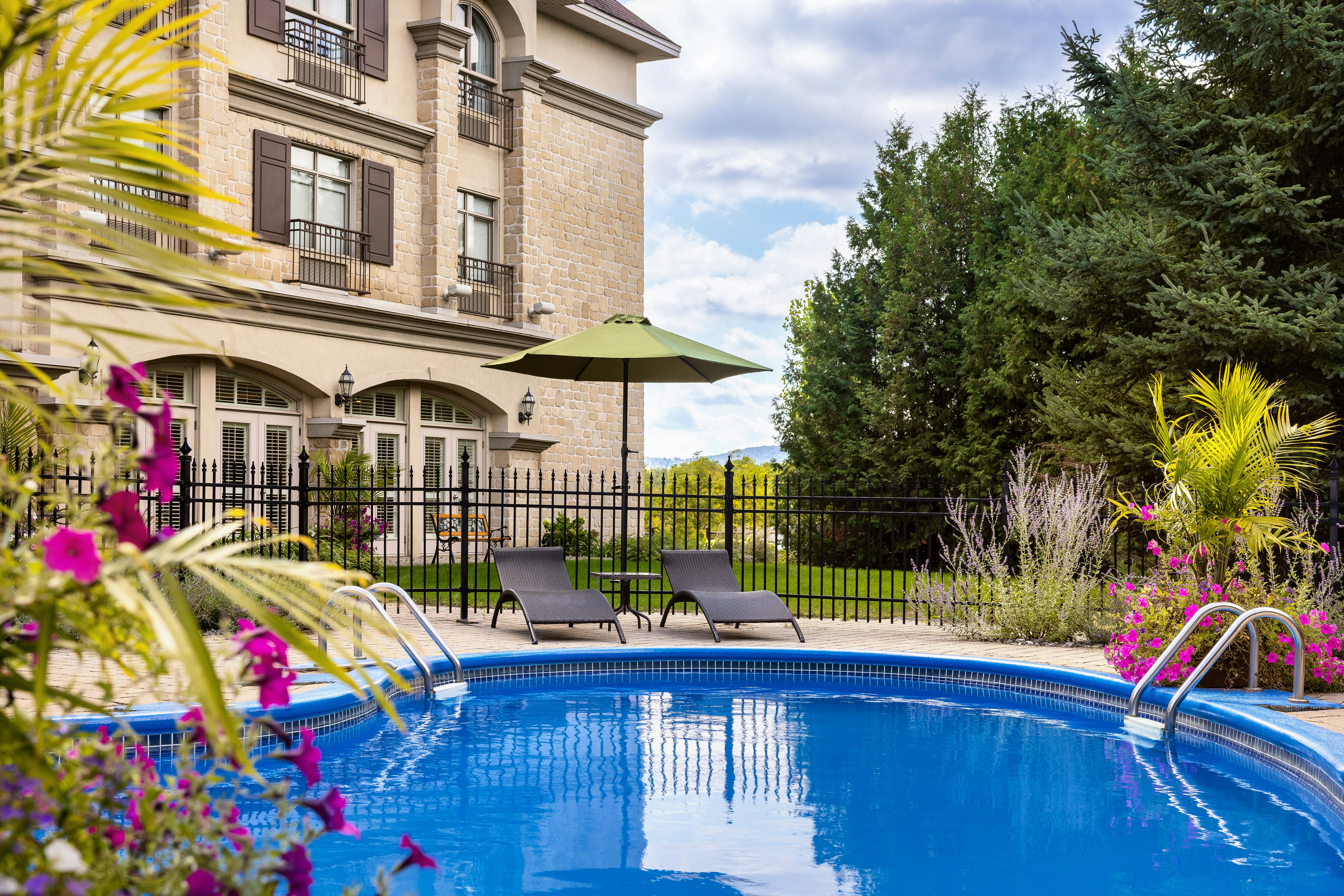Hotel Vallea Bromont, Tapestry Collection by Hilton 32/33