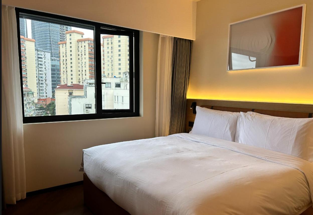 Mia Hotel-Xuhui Jiaotong University 13/50