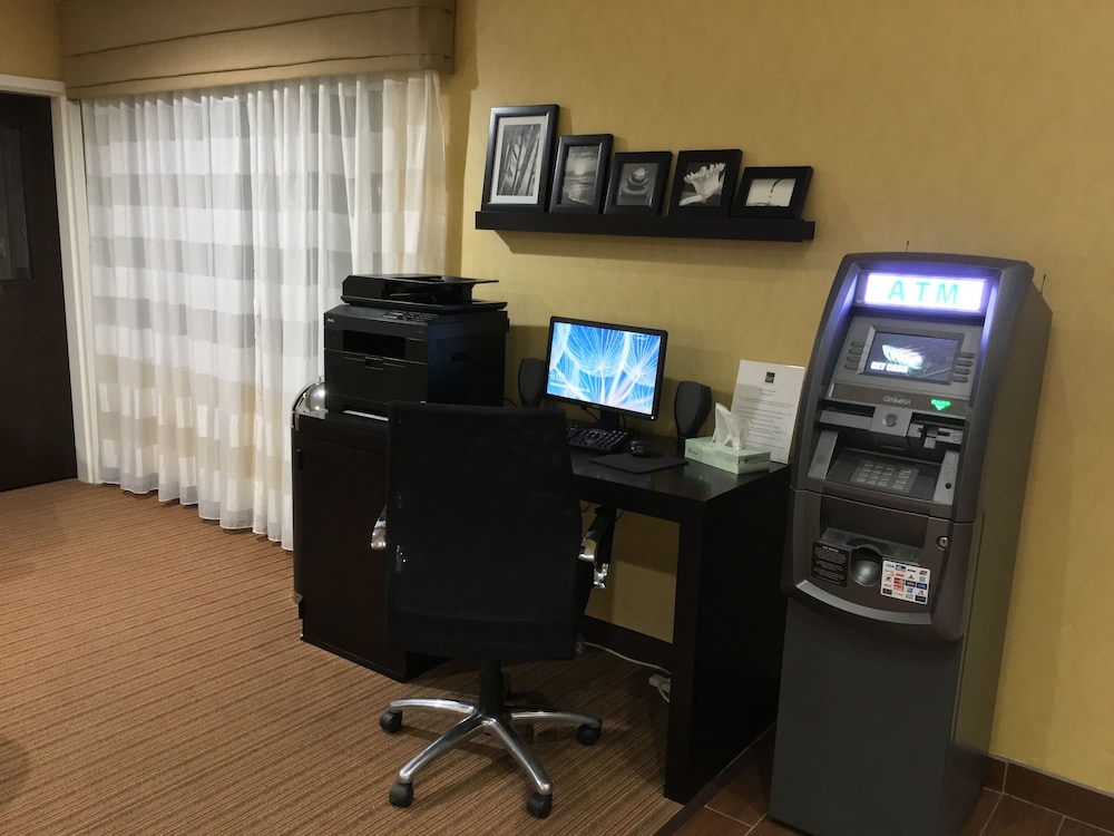 Sleep Inn Hanes Mall 31/38