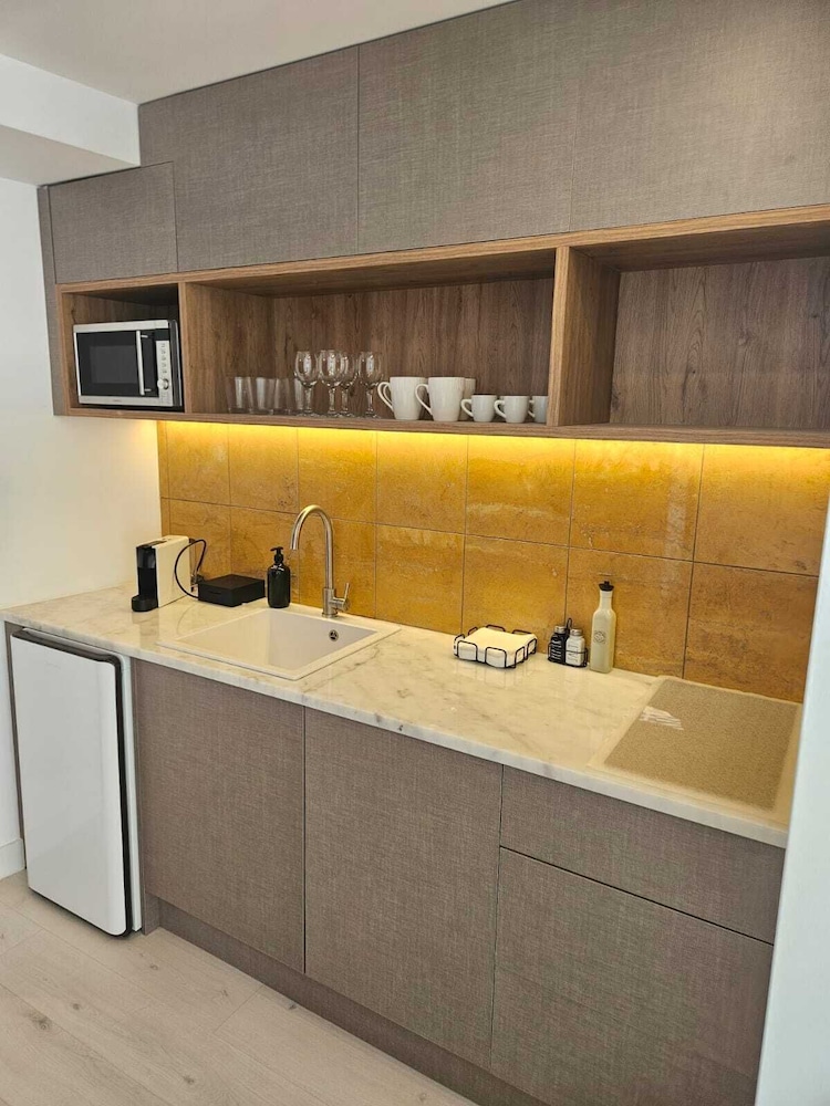 Ototo Luxury Living 7/50