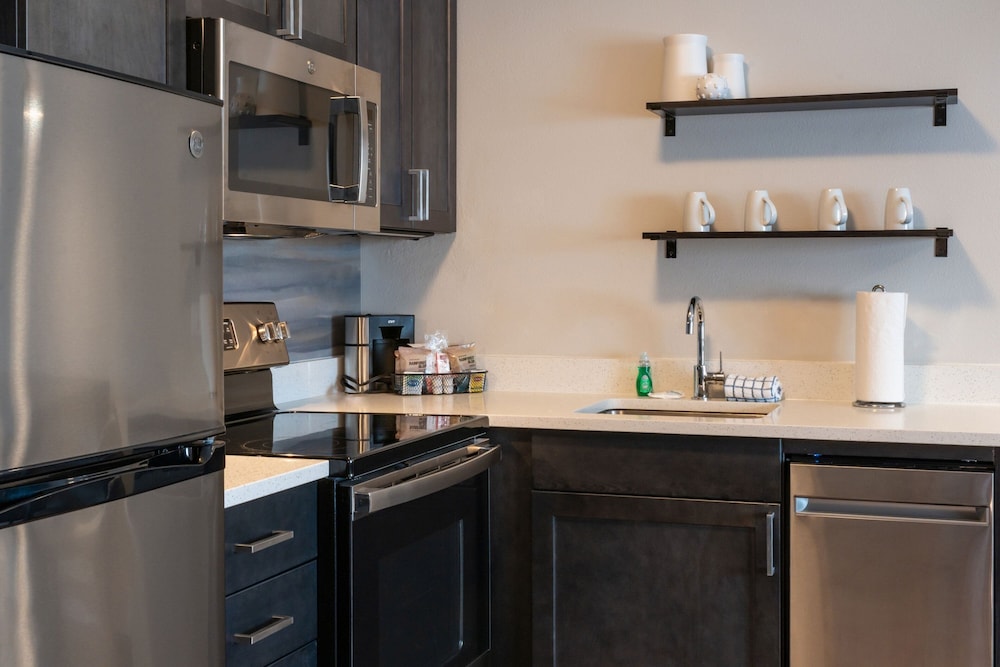 Residence Inn by Marriott Wilkes-Barre Arena 39/41