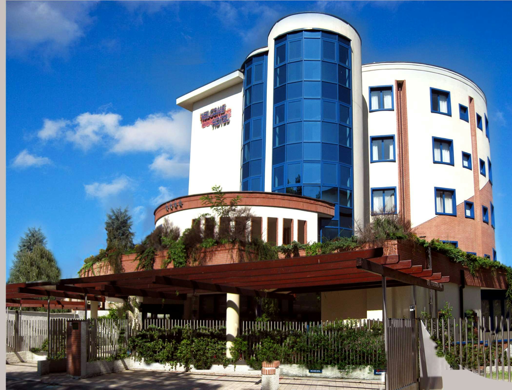 Welcome Hotel 2/45