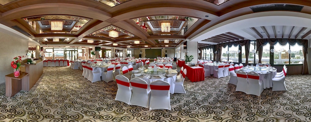 HUATIAN CHINAGORA HOTEL 59/63